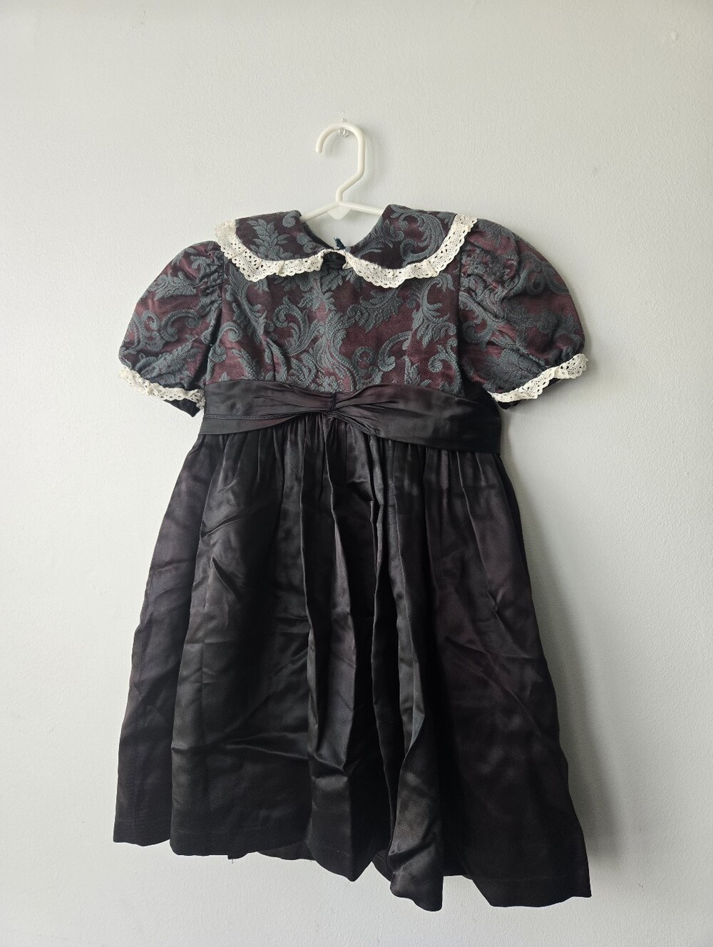 Vintage Handmade Green Dress Little Girls